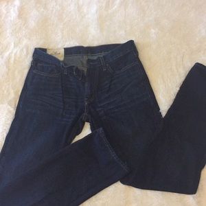 Hollister dark denim 30/32 pants